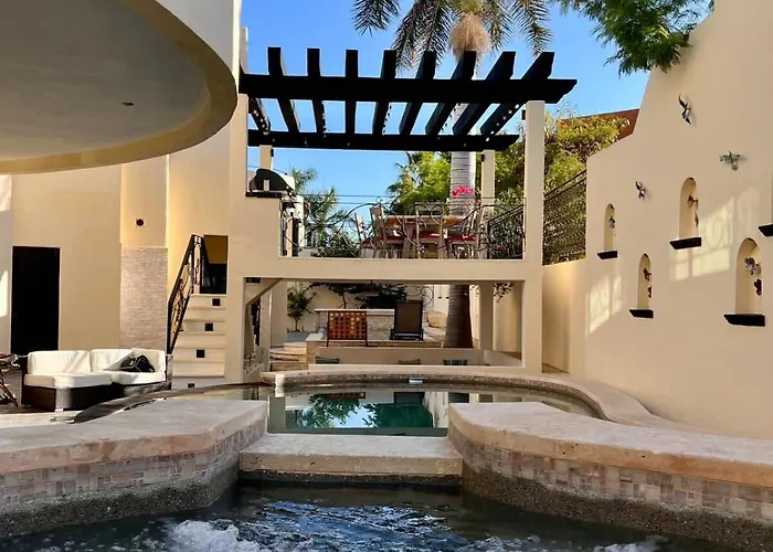 Grand Famlee - Multi-family Sleeps 16 Cabo San Lucas